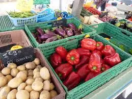Marché du Centre à Saint-Cyr-sur-Mer (83)