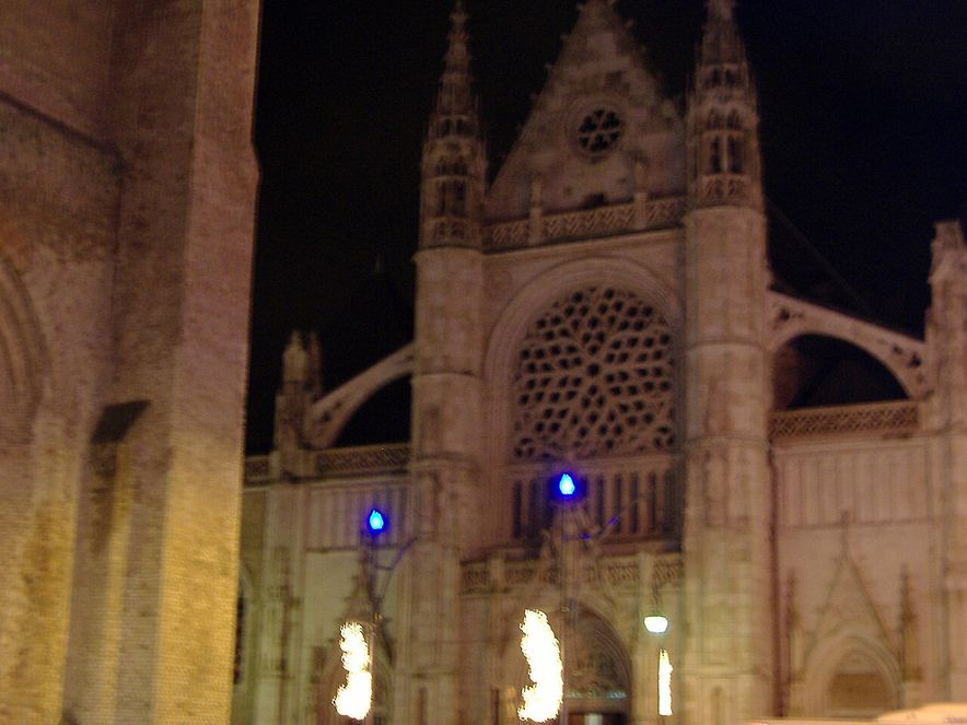 L’église Saint-Éloi de Dunkerque, de nuit