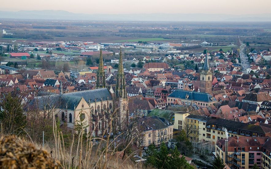 Le centre d’Obernai en hiver, vu du mont National
