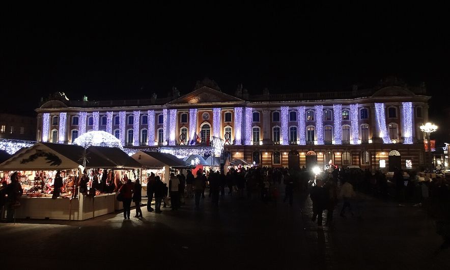 Le marché de Noël place du Capitole à Toulouse