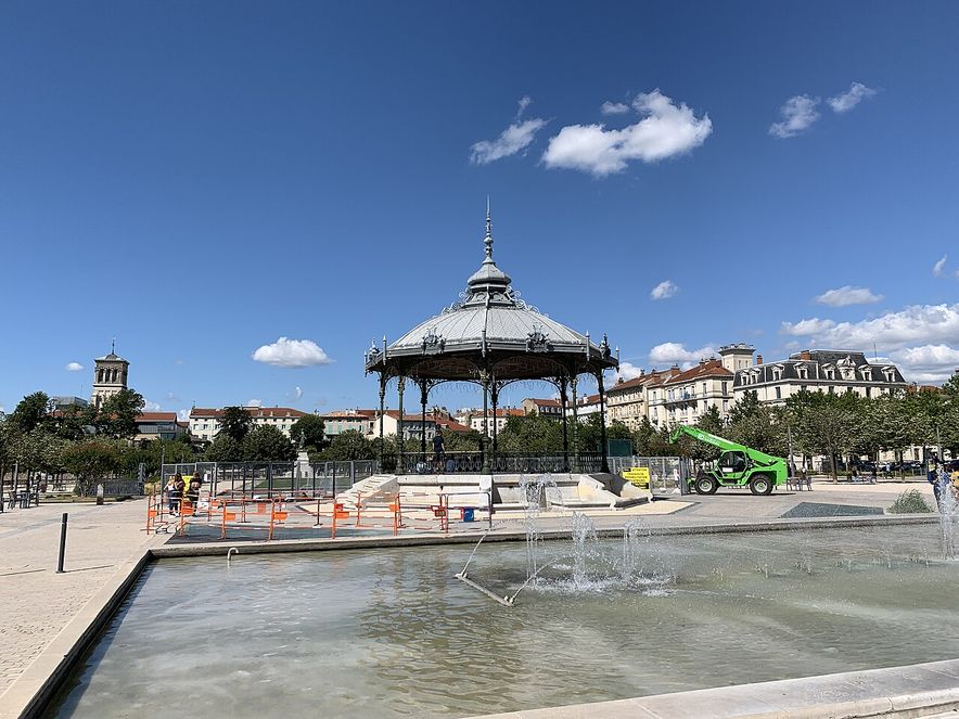 Le kiosque Peynet à Valence